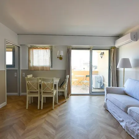 Appartement L'alizee Avec Jolie Terrasse Vue Sur La Ville, Dans Le Centre De Cannes